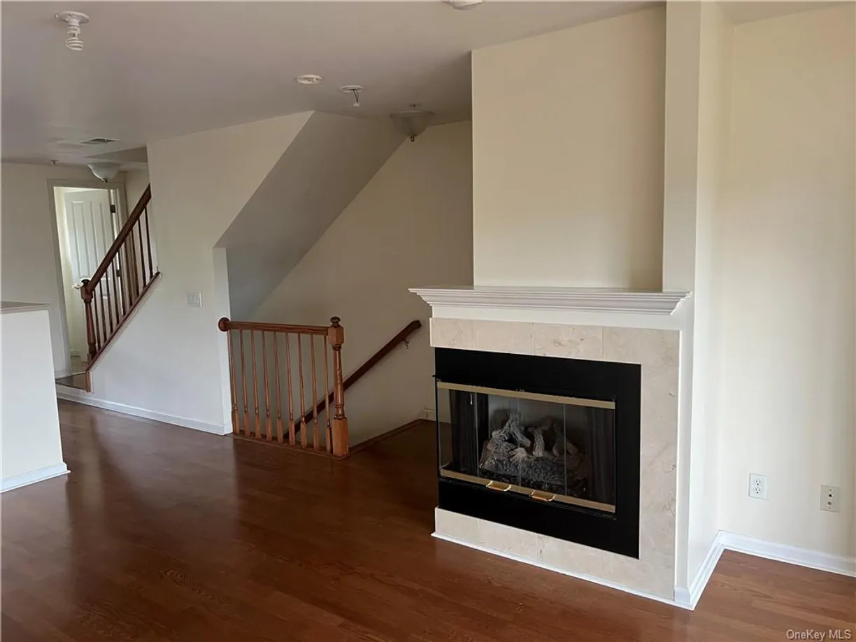 Westchester Real Estate | View 226 Northview Court | room 11 | View 12