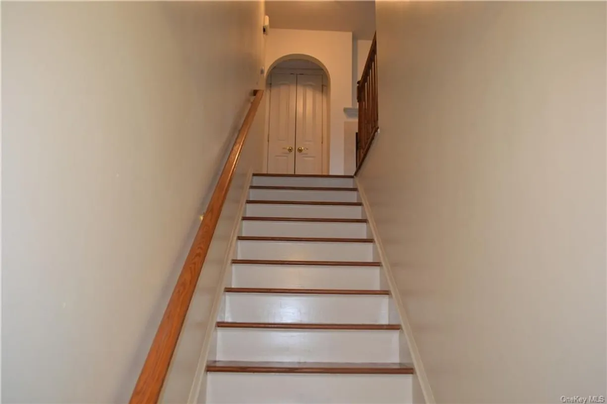 Westchester Real Estate | View 226 Northview Court | room 8 | View 9