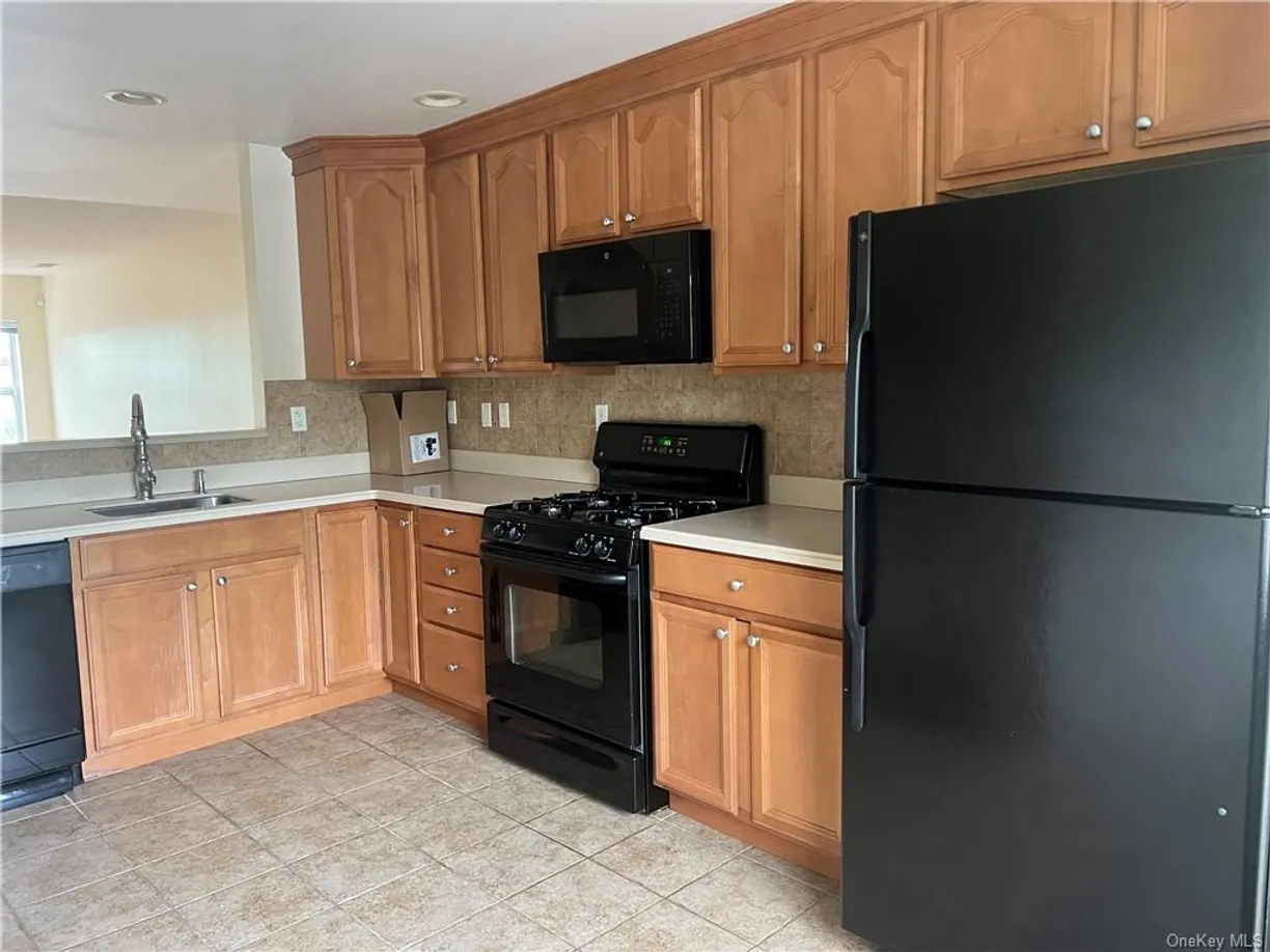 Westchester Real Estate | View 226 Northview Court | room 13 | View 14