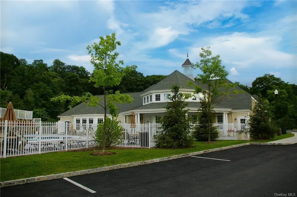 Westchester Real Estate | View 226 Northview Court | room 4 | View 5