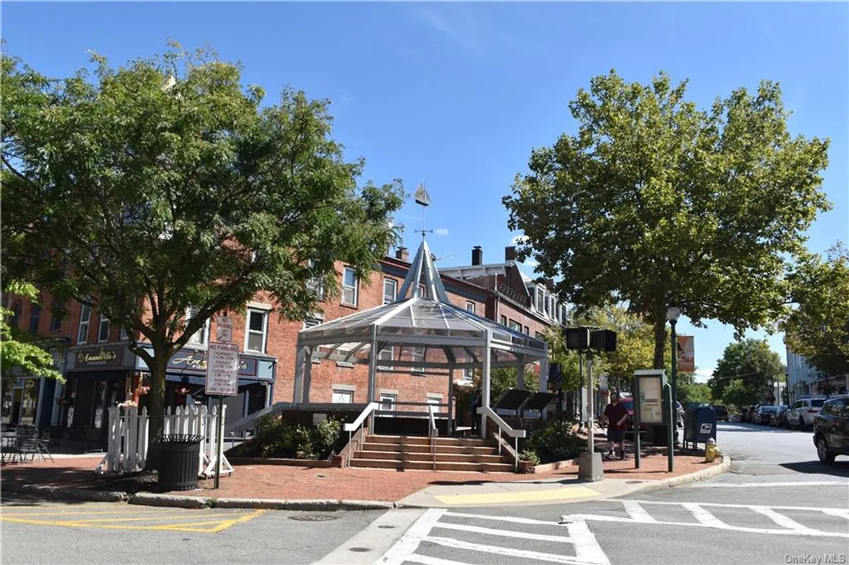 Westchester Real Estate | View 226 Northview Court | room 34 | View 35