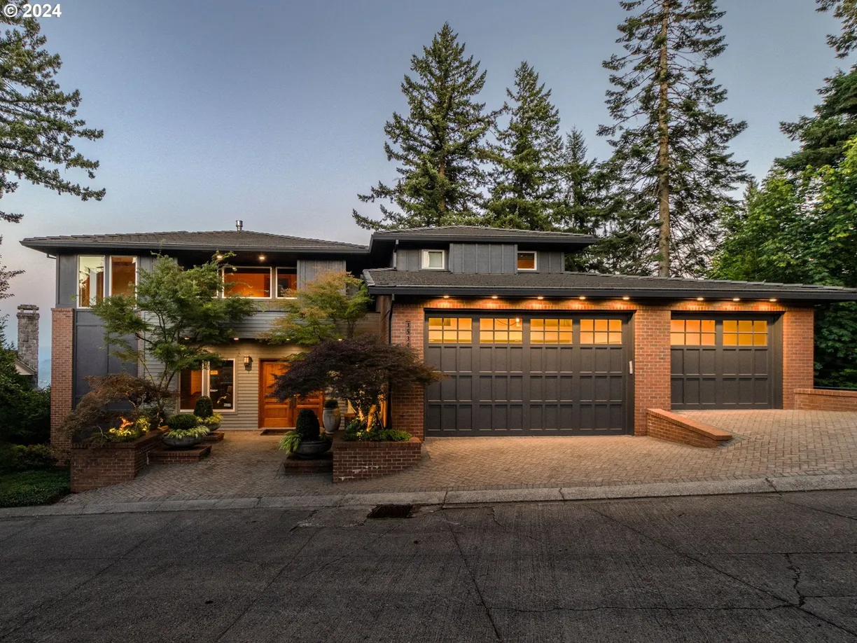 Portland, OR Real Estate | View 3534 SW Gale Ave | 4 Beds, 3 Baths
