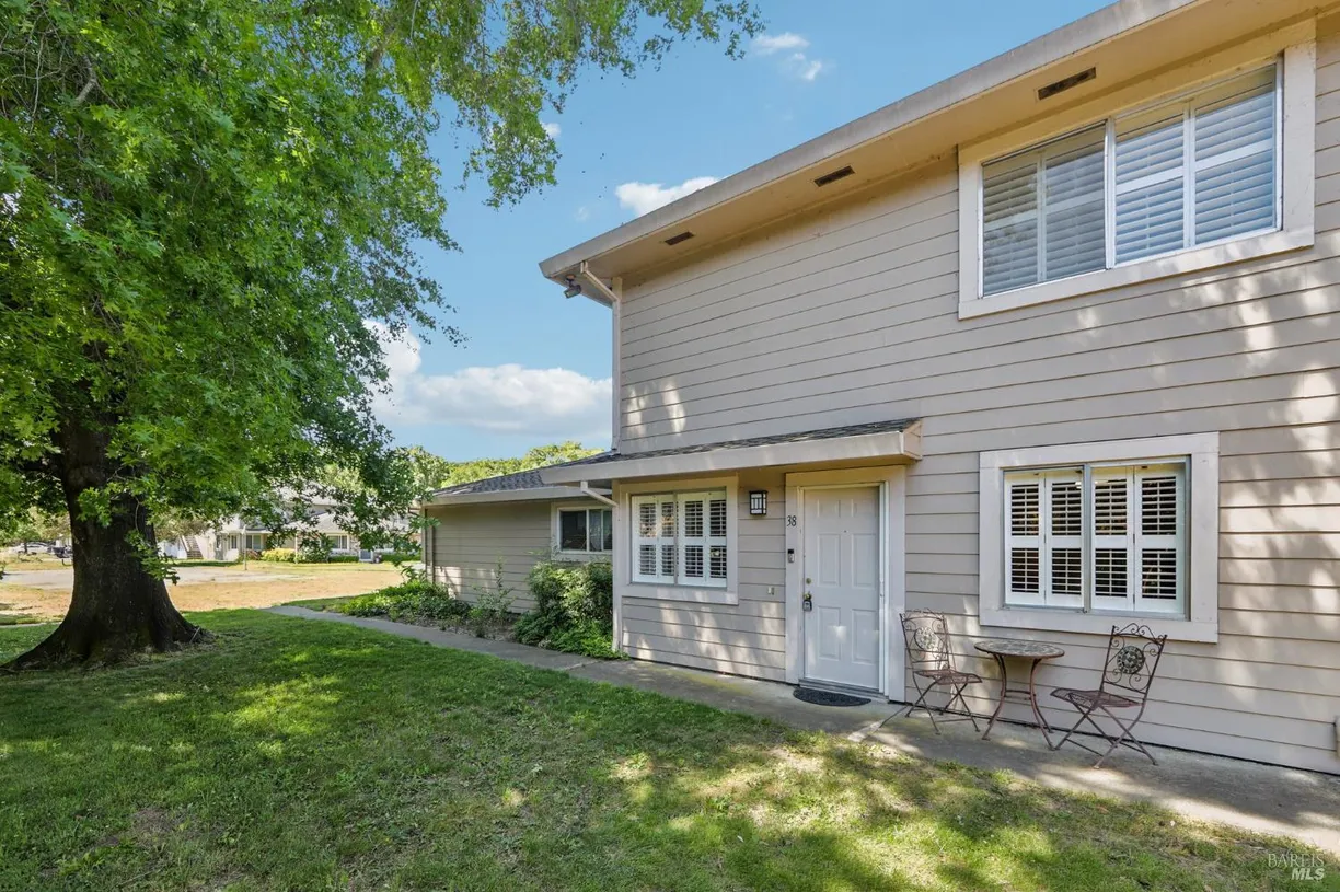 Northern California Real Estate | View 38 Plumas Circle | room 2