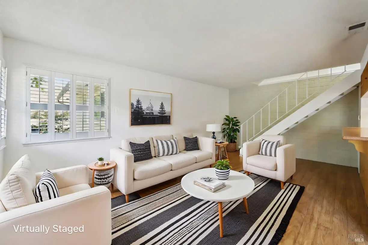 Northern California Real Estate | View 38 Plumas Circle | 2 Beds, 1 Bath