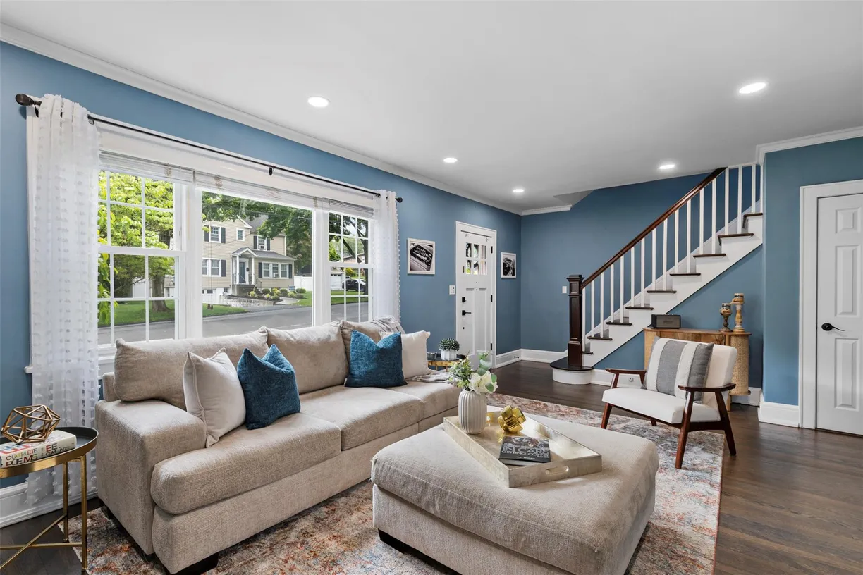 Westchester Real Estate | View 10 Mcbride Avenue | room 2