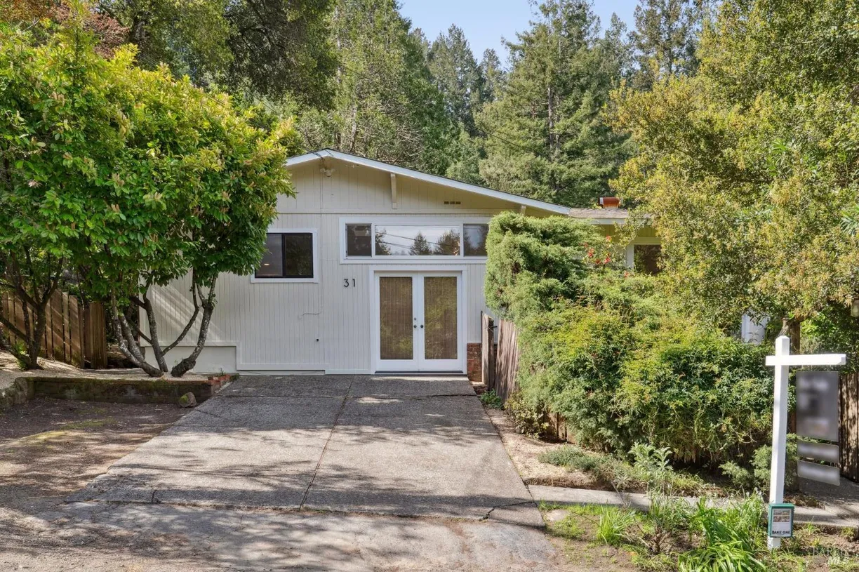 Northern California Real Estate | View 31 Buckeye Circle | 3 Beds, 2 Baths
