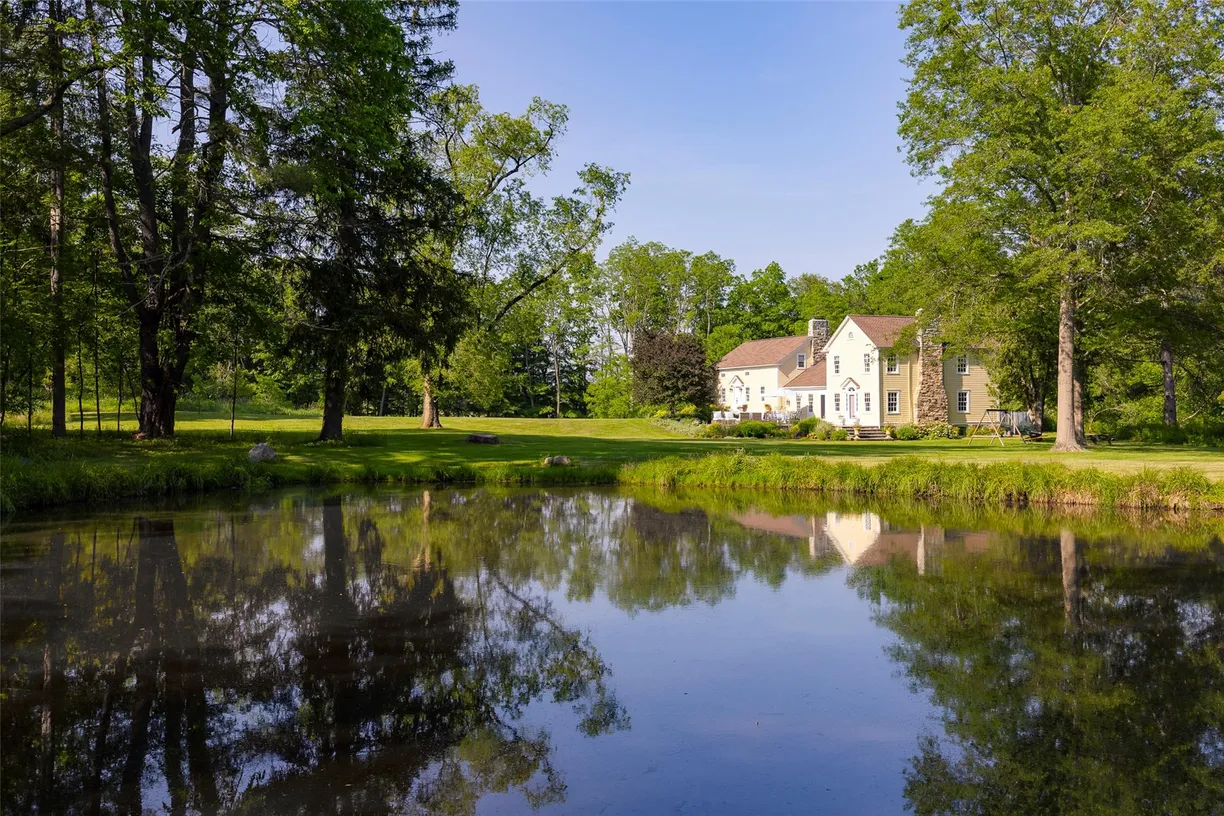 Hudson Valley Real Estate | View 137 Red Mills Road | room 1