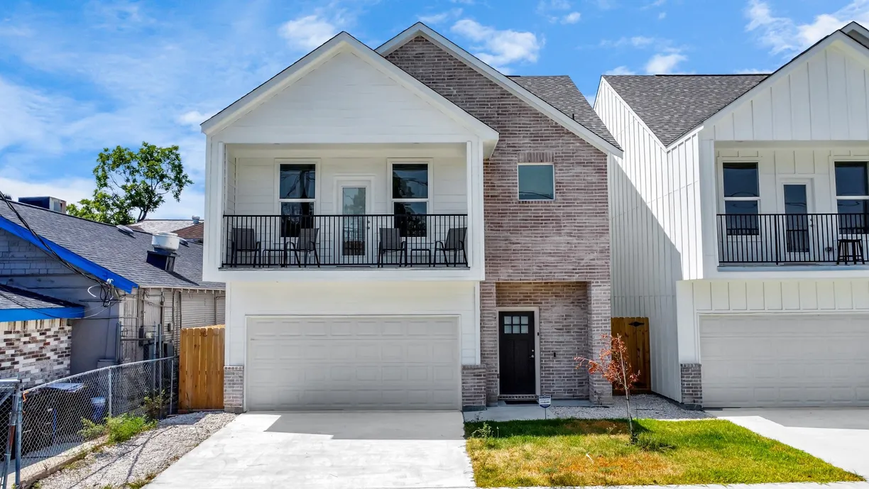 Houston Real Estate | View 5214 Sherman Street | 3 Beds, 2 Baths
