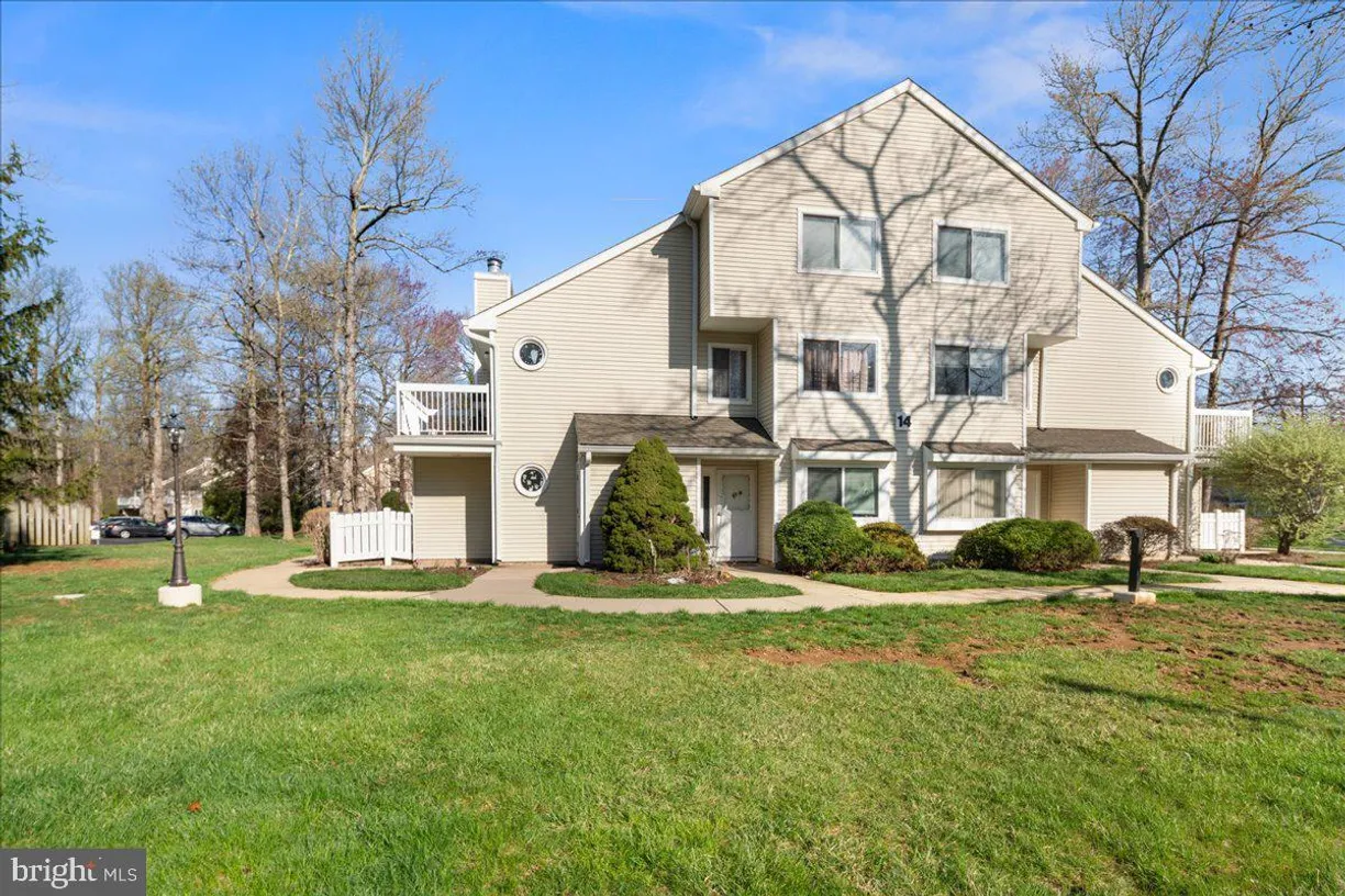 Central NJ/Bucks County, PA Real Estate | View 13 Wynwood Drive | room 2
