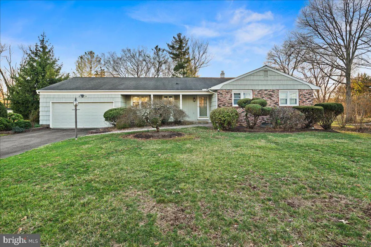 Central NJ/Bucks County, PA Real Estate | View 6 Mckonkey Way | 3 Beds, 2 Baths