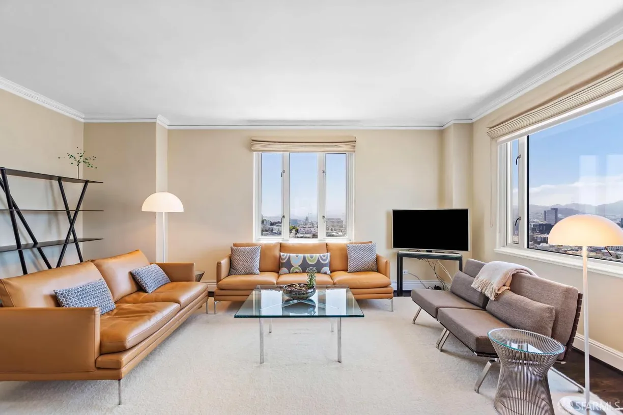 Northern California Real Estate | View 1101 Green Street | 1 Bed, 1 Bath