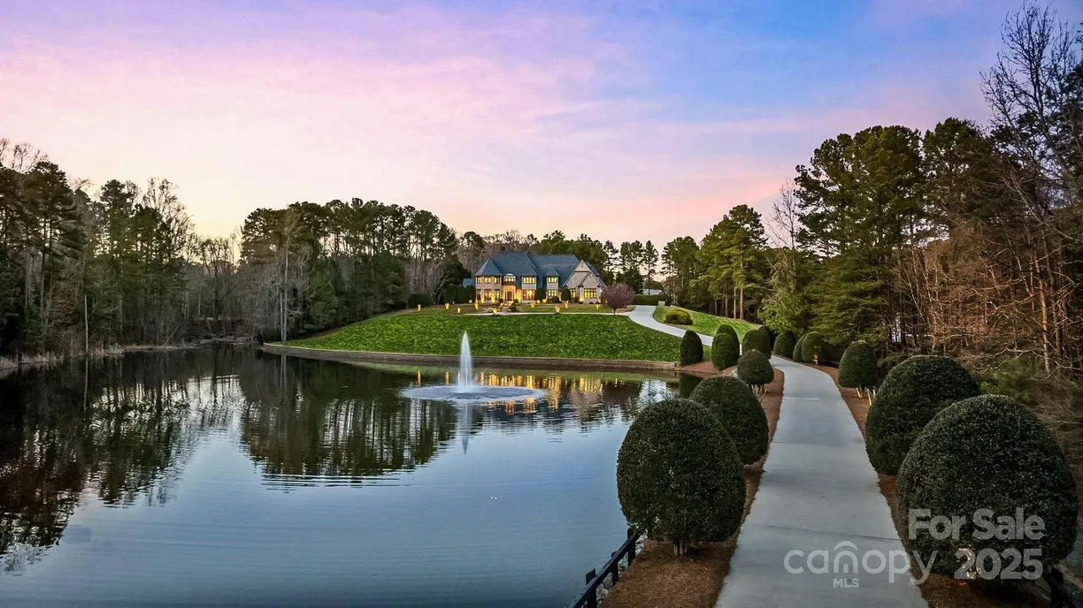Charlotte Real Estate | View 525 Lake Lynn Road | room 2