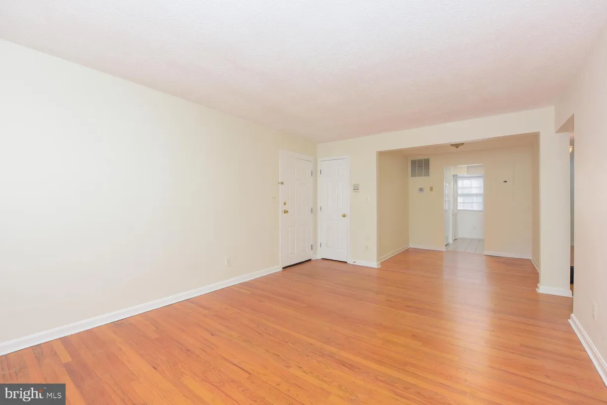 Washington Metro Area Real Estate | View 415 N West Street Unit# 4 | room 2