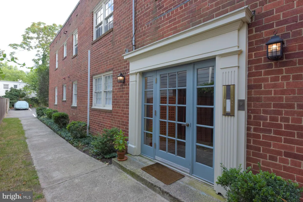 Washington Metro Area Real Estate | View 415 N West Street Unit# 4 | room 1