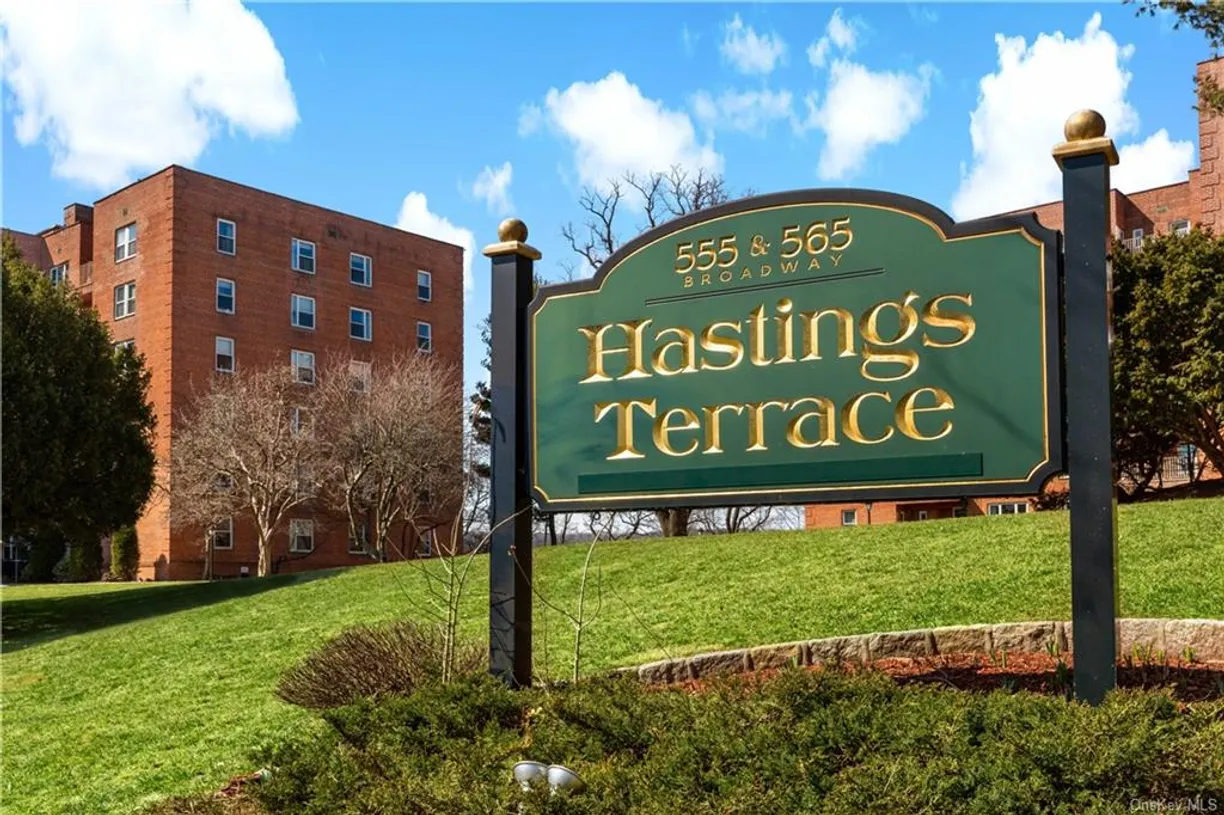 Westchester Real Estate | View 555 Broadway Unit# 1-D | 1 Bed, 1 Bath