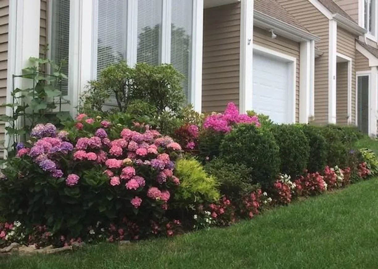 Westchester Real Estate | View 17 Spring Pond Drive | room 1