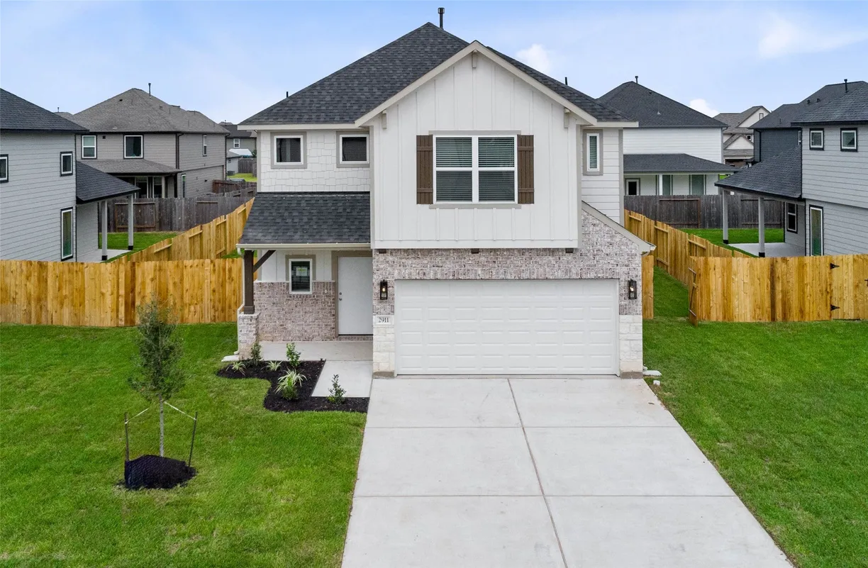 Houston Suburbs Real Estate | View 2911 Vannay Lane | room 1