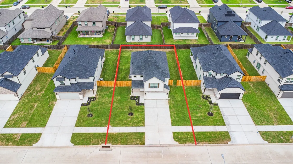 Houston Suburbs Real Estate | View 2911 Vannay Lane | room 2