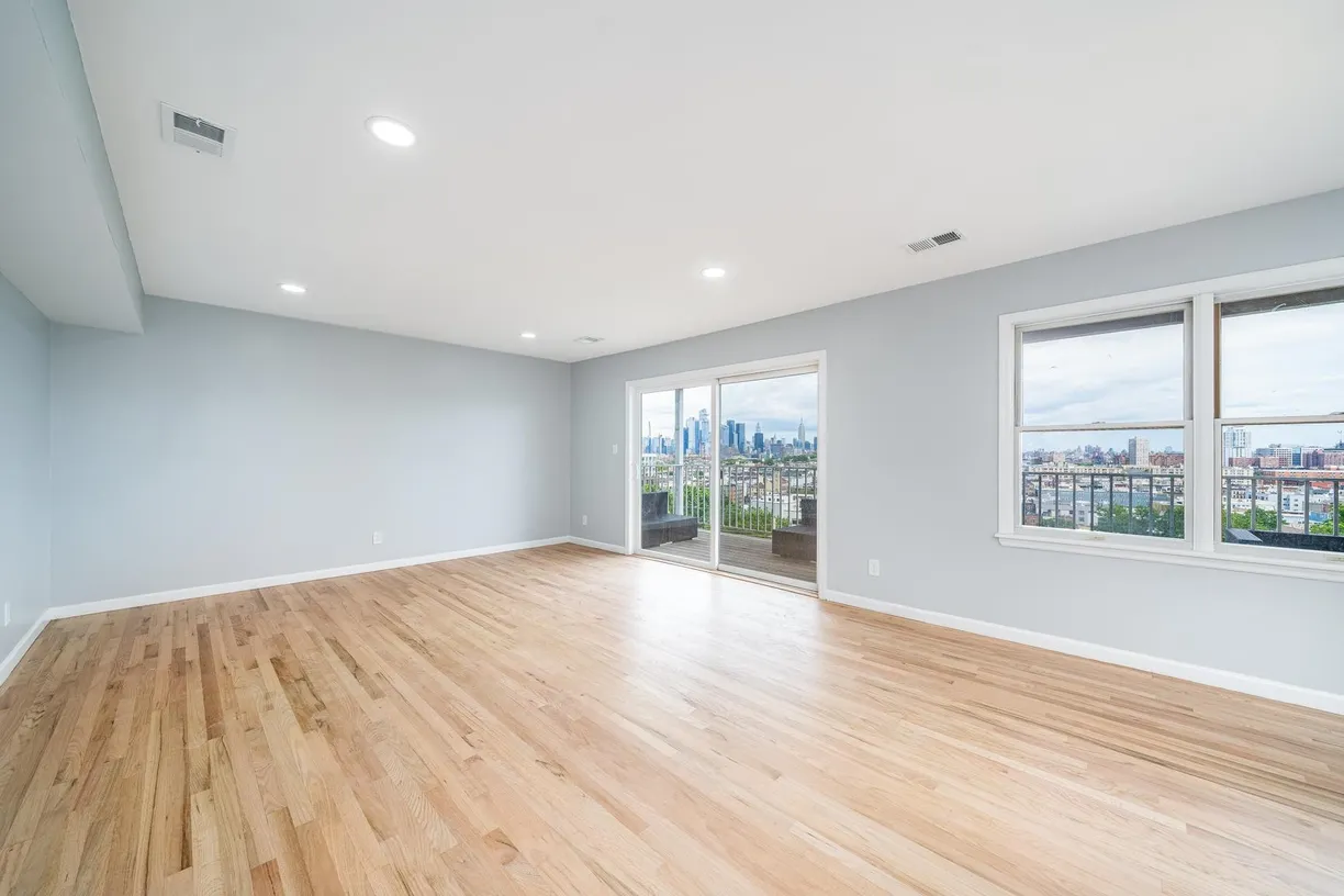 Jersey City/Hoboken Real Estate | View 352 Ogden Ave Unit# 2 | room 2