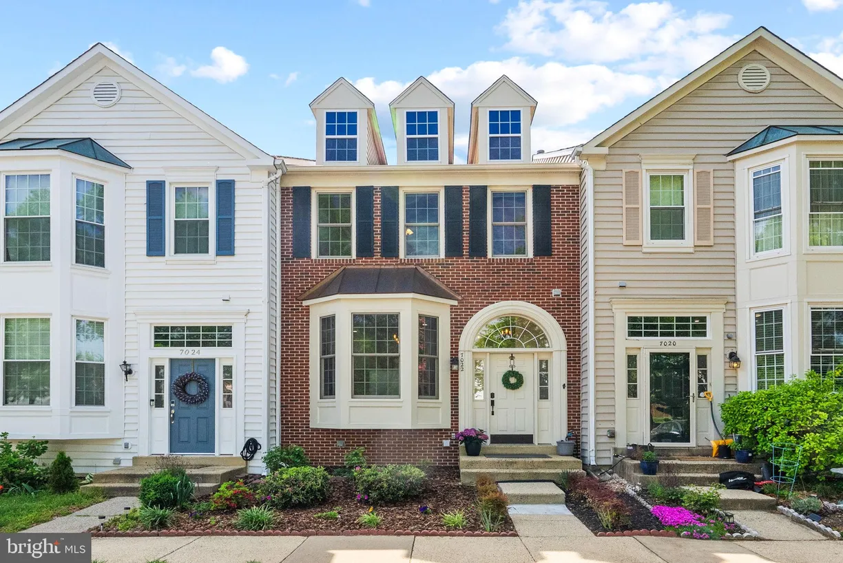 Washington Metro Area Real Estate | View 7022 Darby Towne Court | 3 Beds, 3 Baths