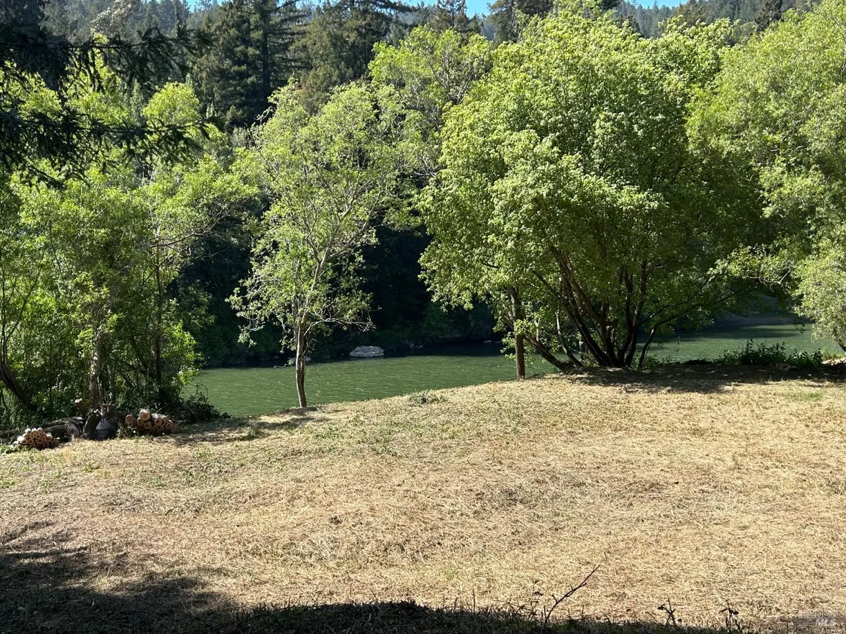 Northern California Real Estate | View 21932 Russian River Avenue | room 2