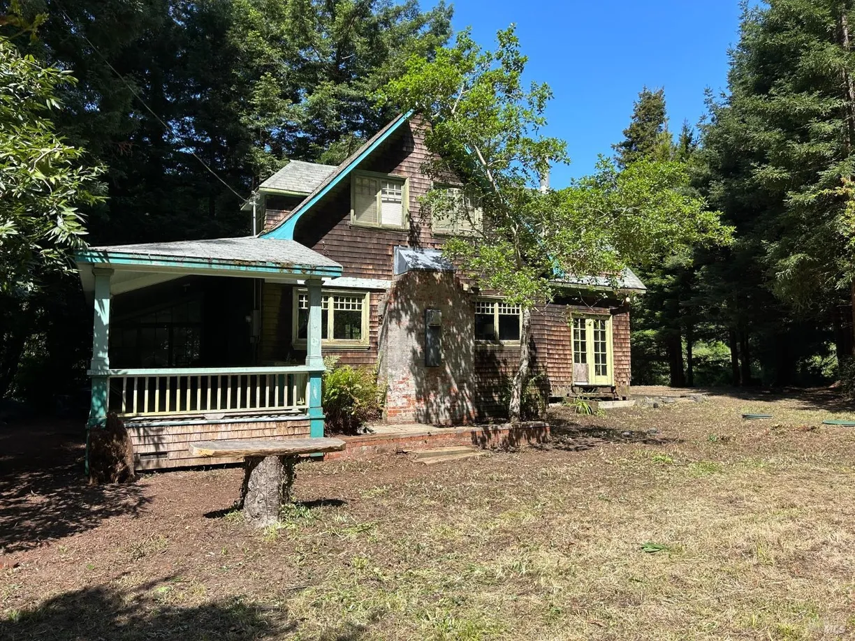 Northern California Real Estate | View 21932 Russian River Avenue | 3 Beds, 1 Bath