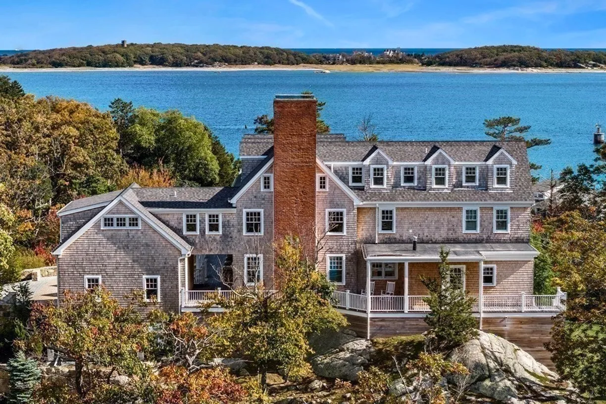 Boston, MA Real Estate | View 62 White Head Road | 6 Beds, 4 Baths