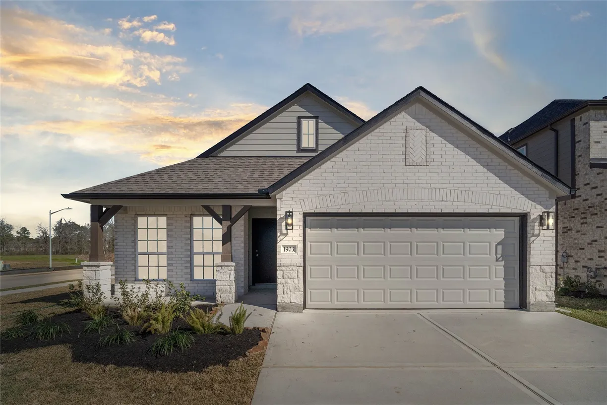 Houston Suburbs Real Estate | View 1903 Scarlet Yaupon Way | 4 Beds, 3 Baths