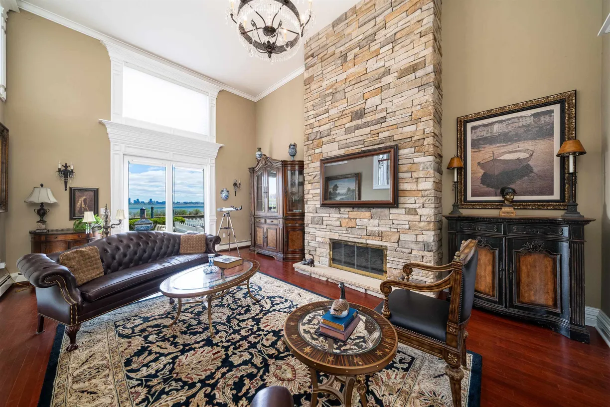 Jersey City/Hoboken Real Estate | View 107 Shearwater Ct East | room 1