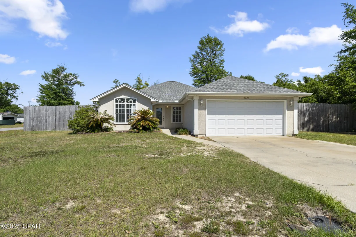 Northwest Florida Real Estate | View 1601 Texas Avenue | 3 Beds, 2 Baths