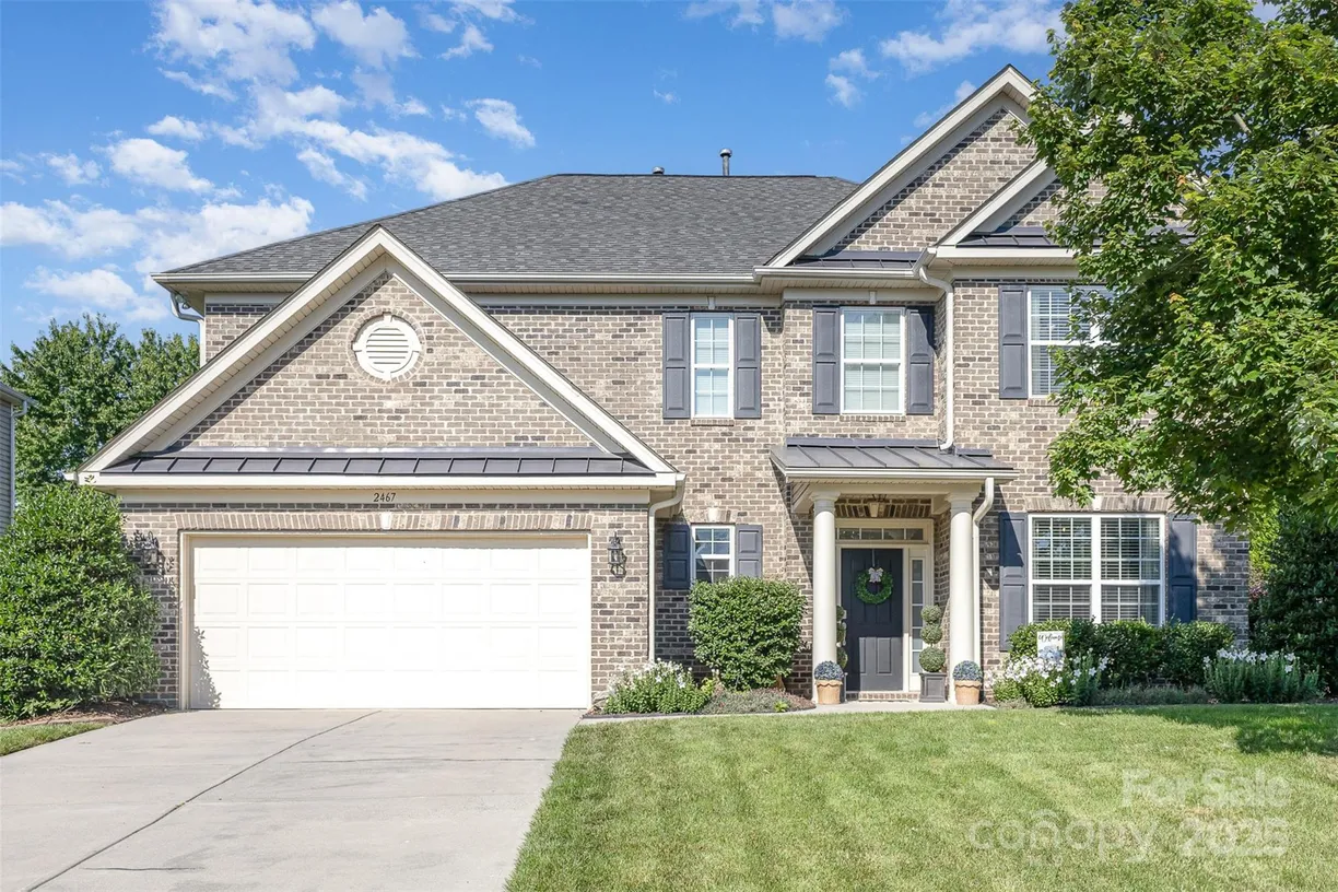 Charlotte Real Estate | View 2467 Chatham Drive | 5 Beds, 2 Baths