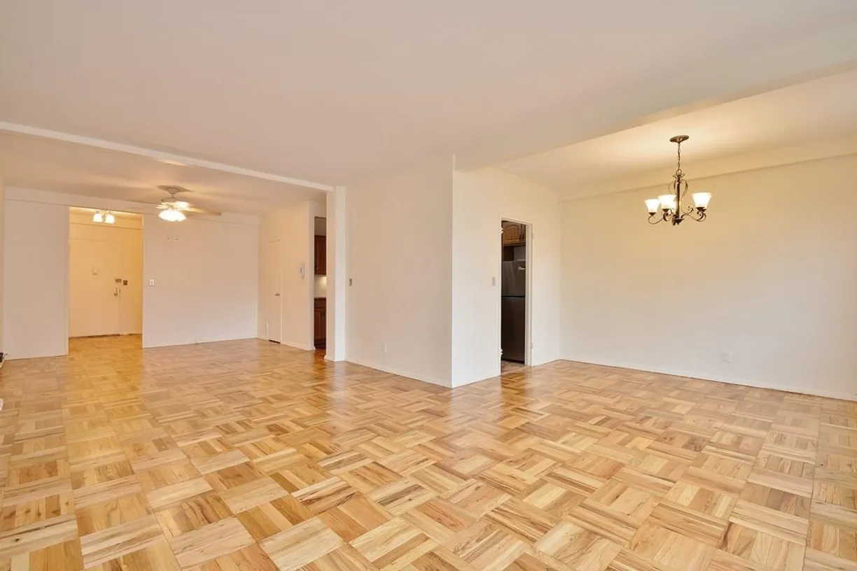 Westchester Real Estate | View 10 Lake Street #4E | room 2