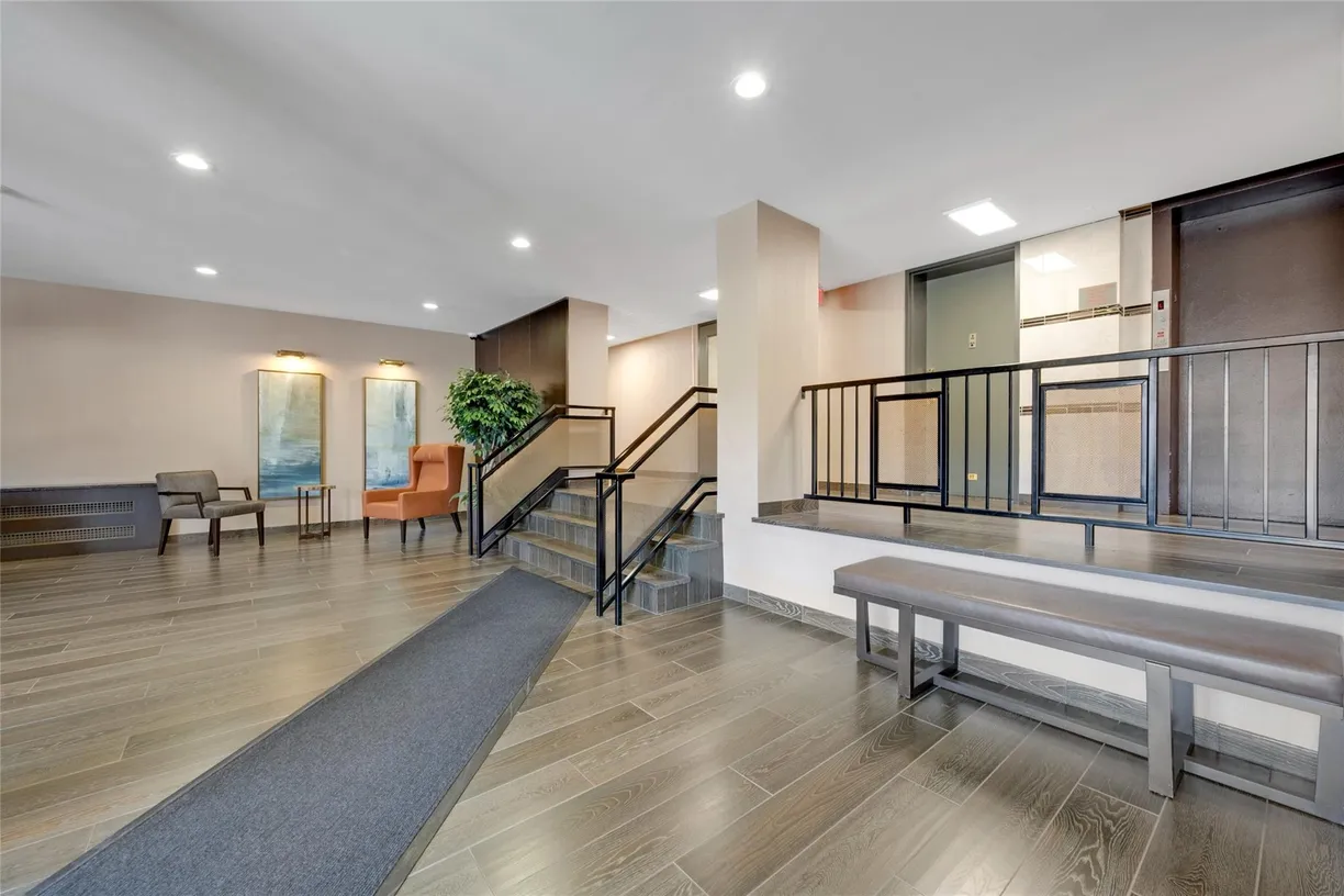Westchester Real Estate | View 370 Central Park Avenue #5C | room 2