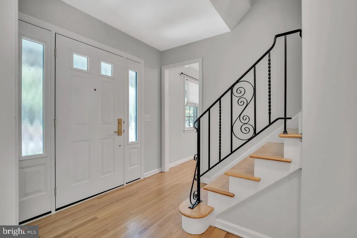 Central NJ/Bucks County, PA Real Estate | View 11 Monterey Drive | room 2