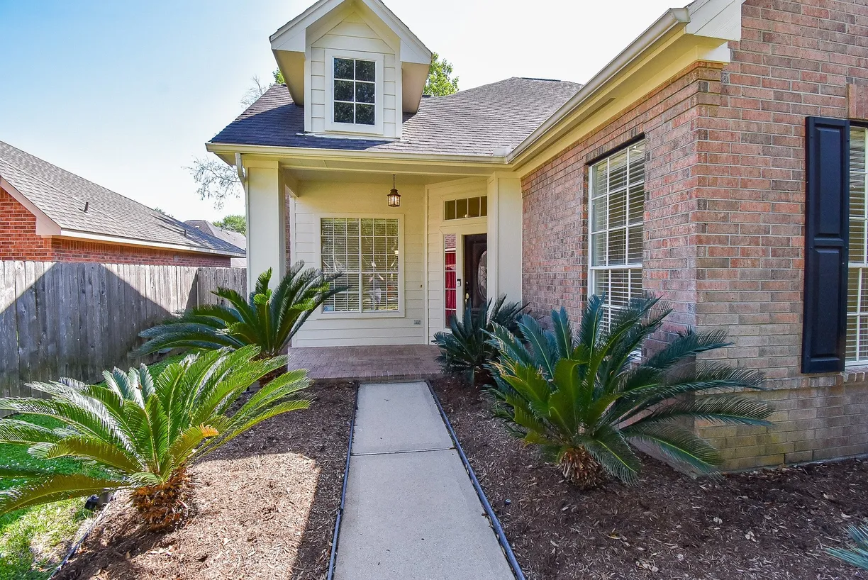 Houston Suburbs Real Estate | View 22751 Shannon Falls Court | room 1