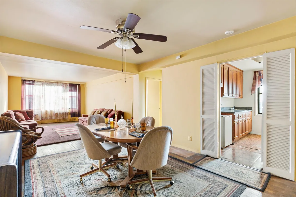 Westchester Real Estate | View 121 S Highland Avenue #3C | room 1