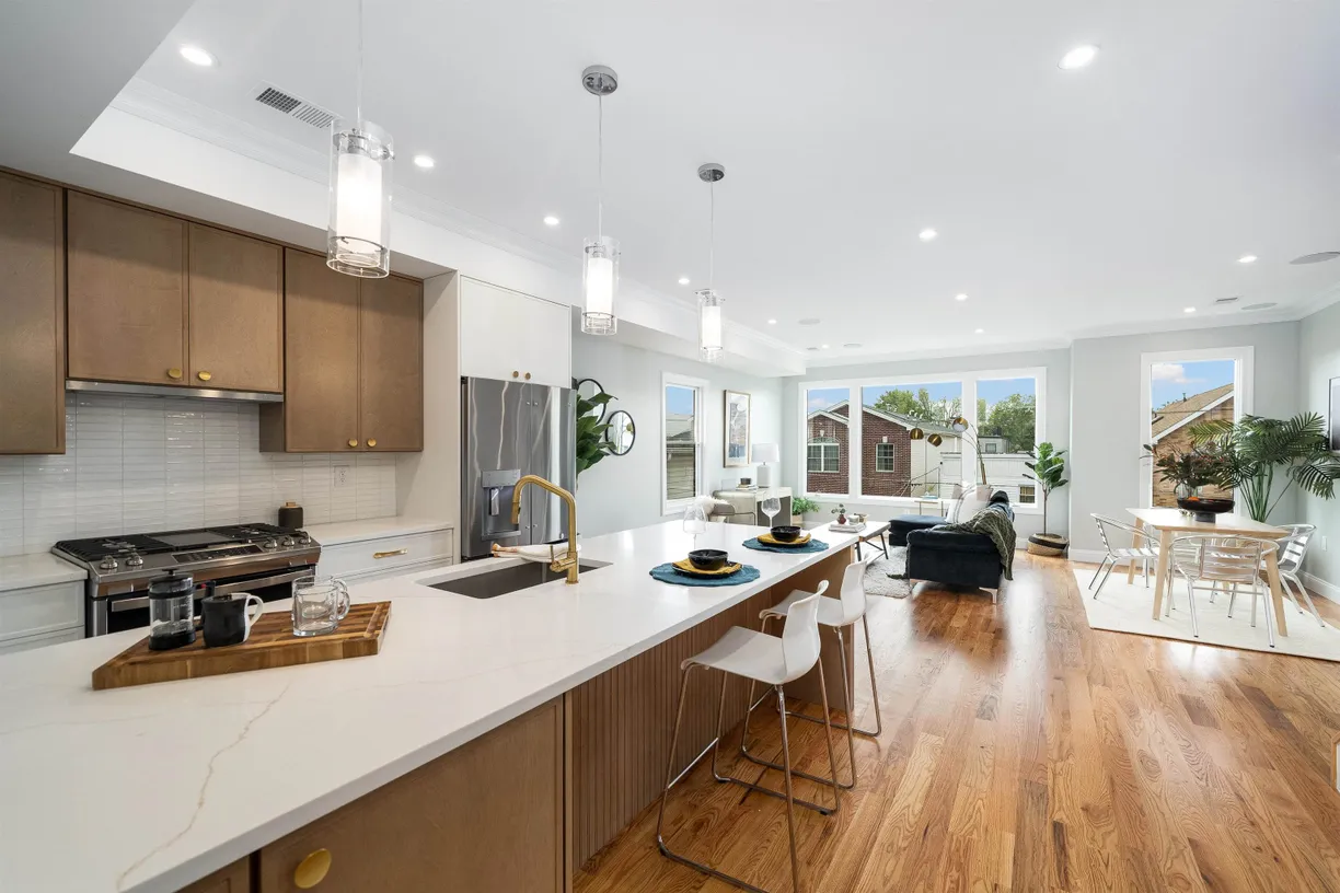 Jersey City/Hoboken Real Estate | View 234 South St Unit# 2 | room 1