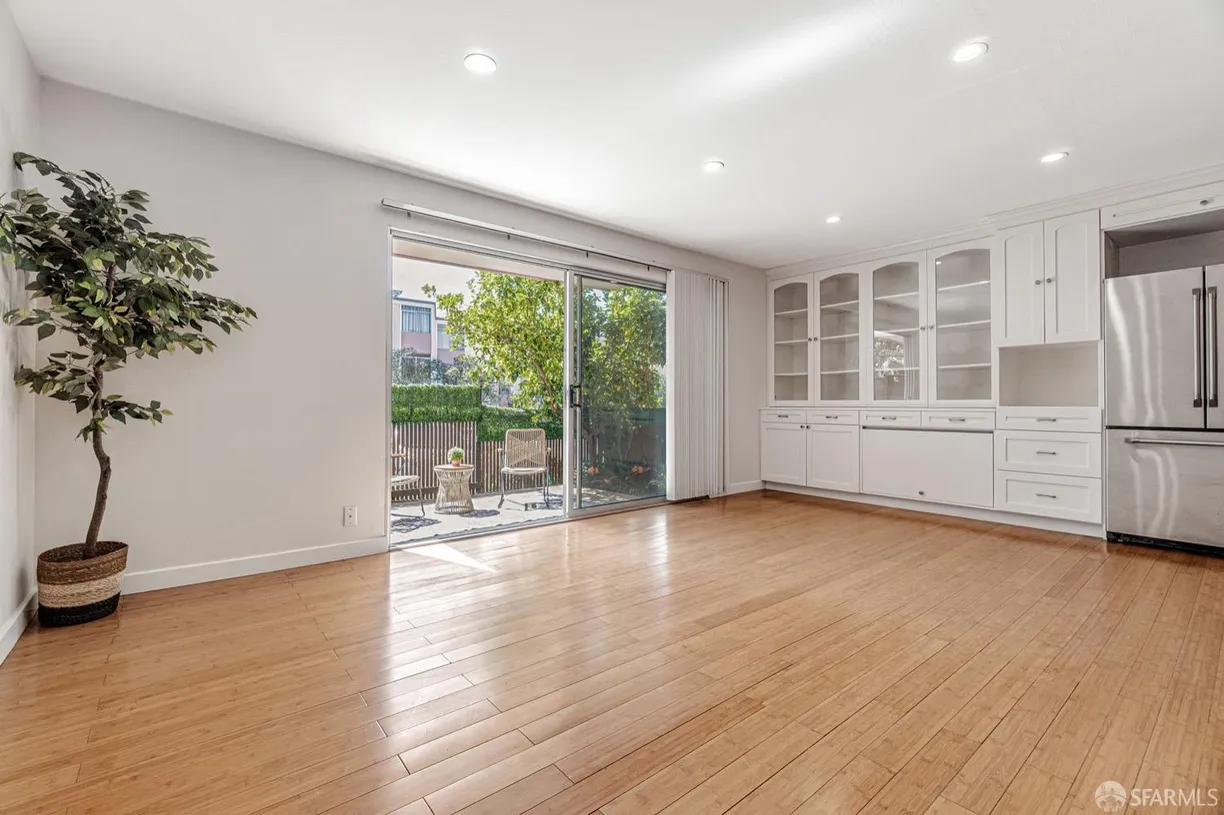Northern California Real Estate | View 15 Western Shore | 2 Beds, 1 Bath