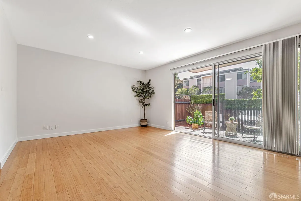 Northern California Real Estate | View 15 Western Shore | room 1