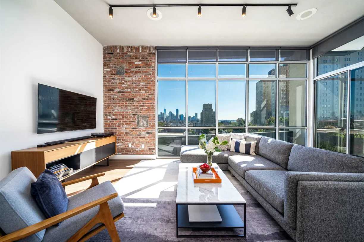 Jersey City/Hoboken Real Estate | View 650 Montgomery St Unit# 504 | room 1
