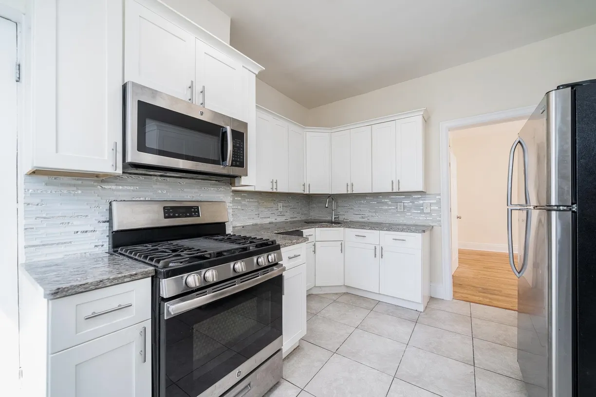 Jersey City/Hoboken Real Estate | View 27 Pierce Ave Unit# 1A | room 2