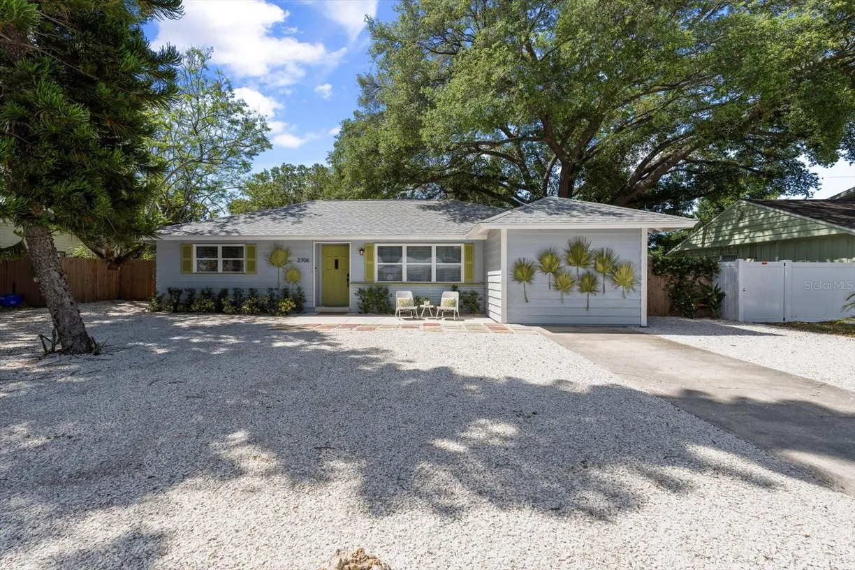 Sarasota/St. Petersburg Real Estate | View 2706 Martin Street | 3 Beds, 2 Baths