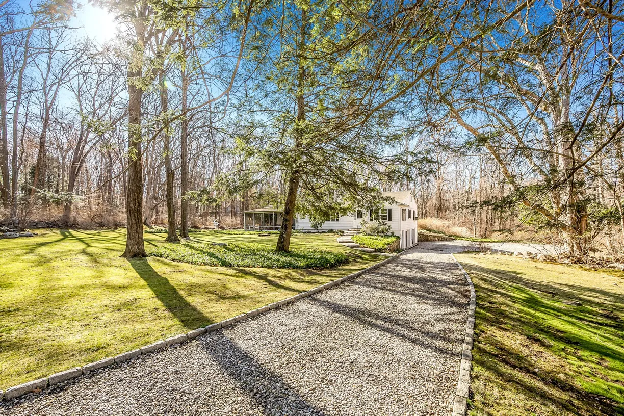 Westchester Real Estate | View 30 White Birch Road | 003-377084-MTZ_5886_9978808