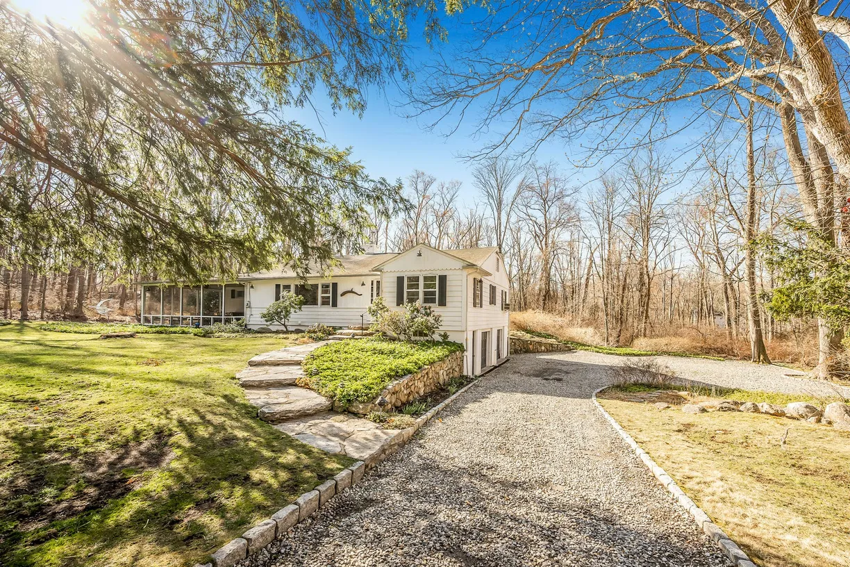Westchester Real Estate | View 30 White Birch Road | 002-377084-MTZ_5889_9978819