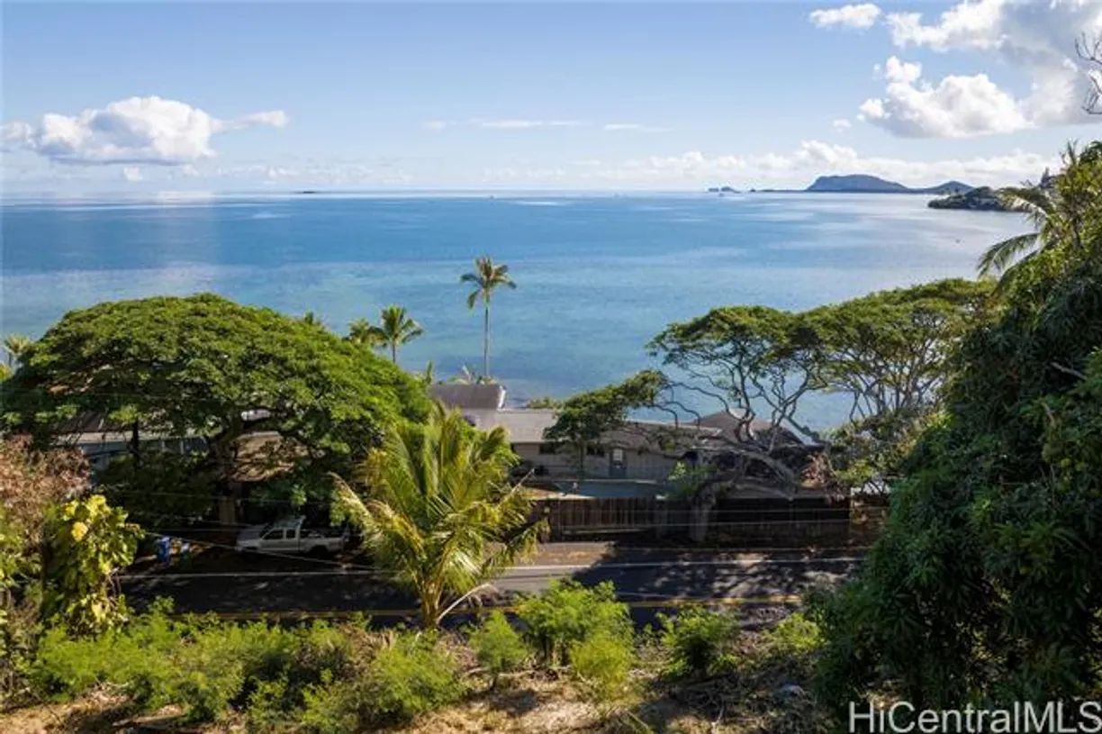 Hawaii Real Estate | View 47-310 Kamehameha Highway | room 2