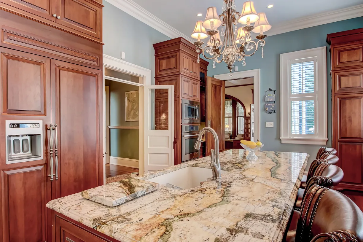 Savannah Real Estate | View 513 Whitaker Street | room 26 | View 27