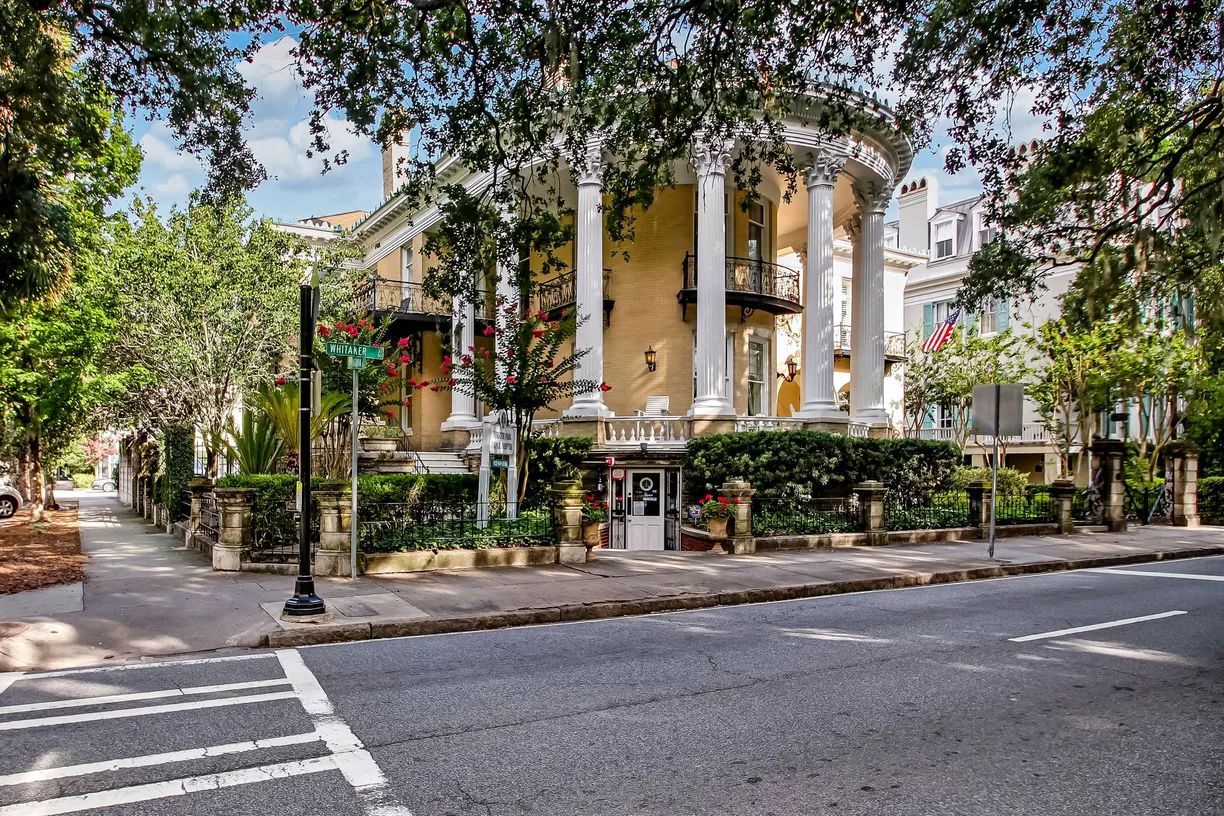 Savannah Real Estate | View 513 Whitaker Street | room 2 | View 3