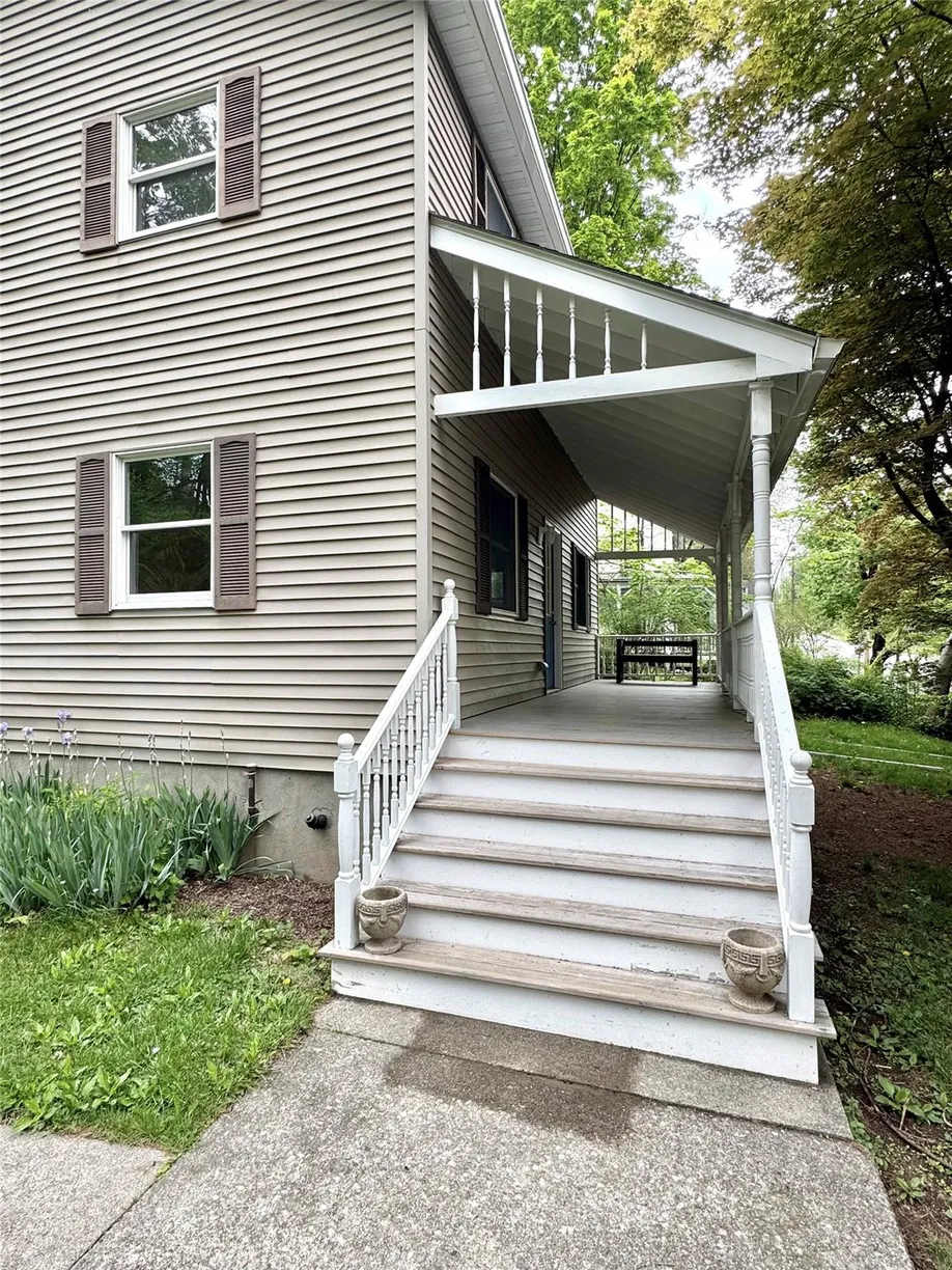 Hudson Valley Real Estate | View 352 Main Street | room 2