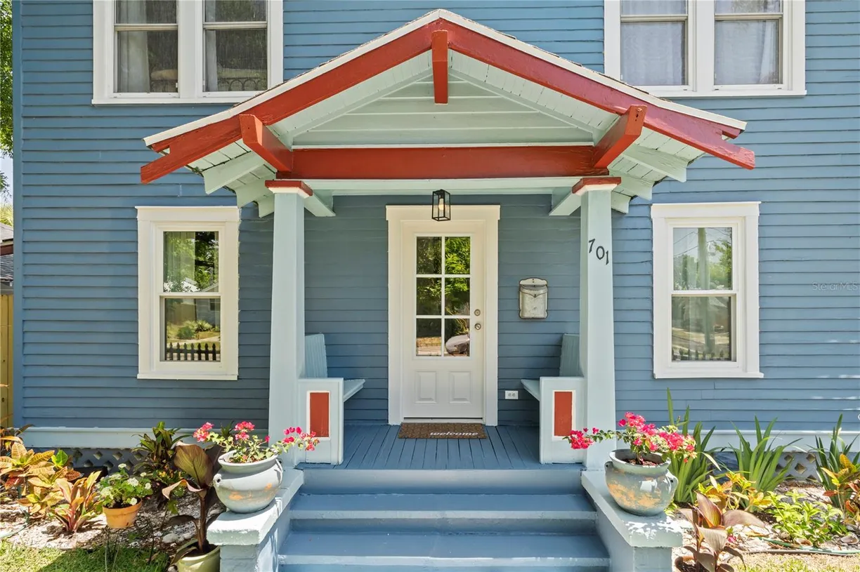 Sarasota/St. Petersburg Real Estate | View 701 14th Street N | room 1