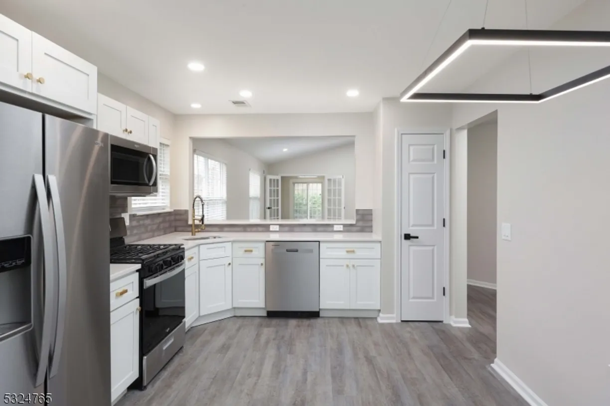 Jersey City/Hoboken Real Estate | View 2643 Falcon Ln | room 1